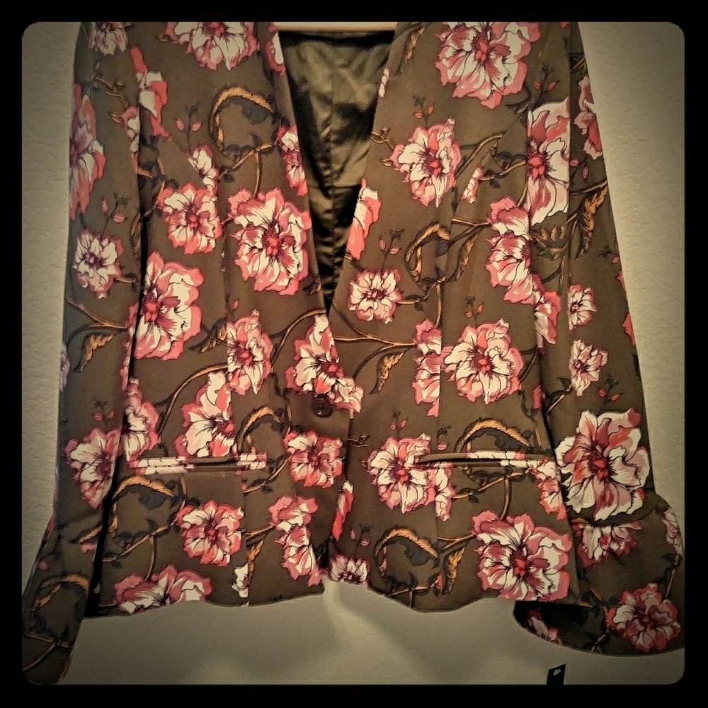 XOXO  Spring Floral Blazer